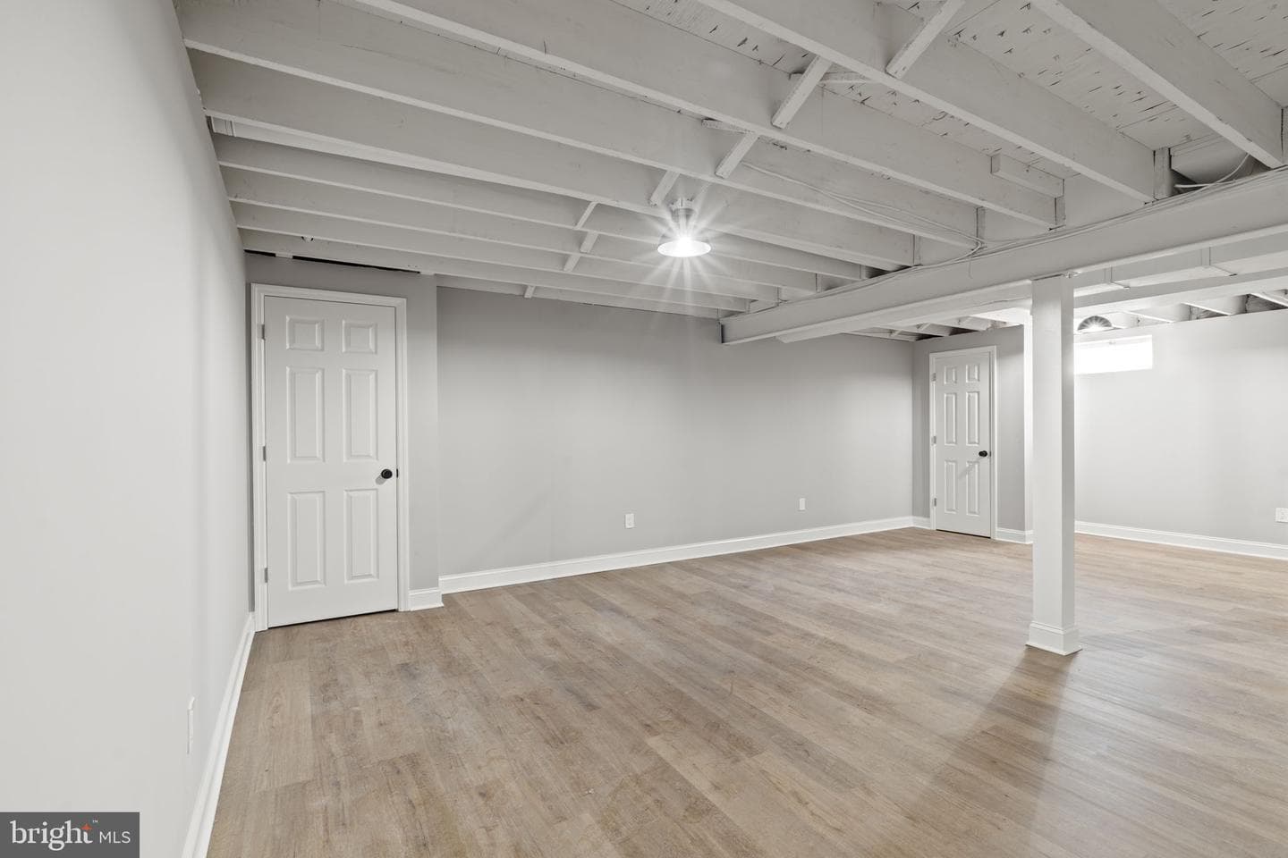703 Gregory Drive photo 34