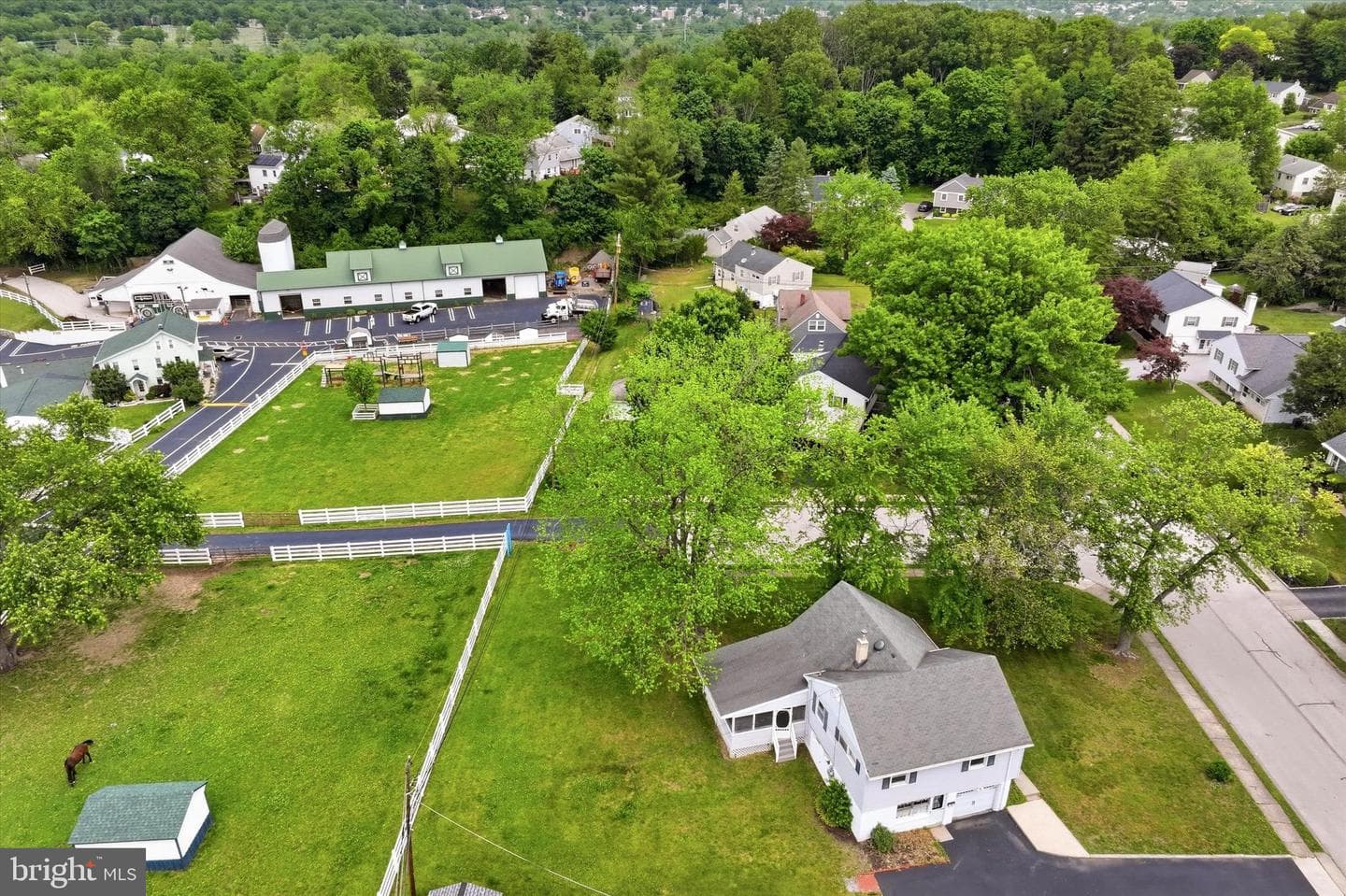 565 Dartmouth Drive photo 22