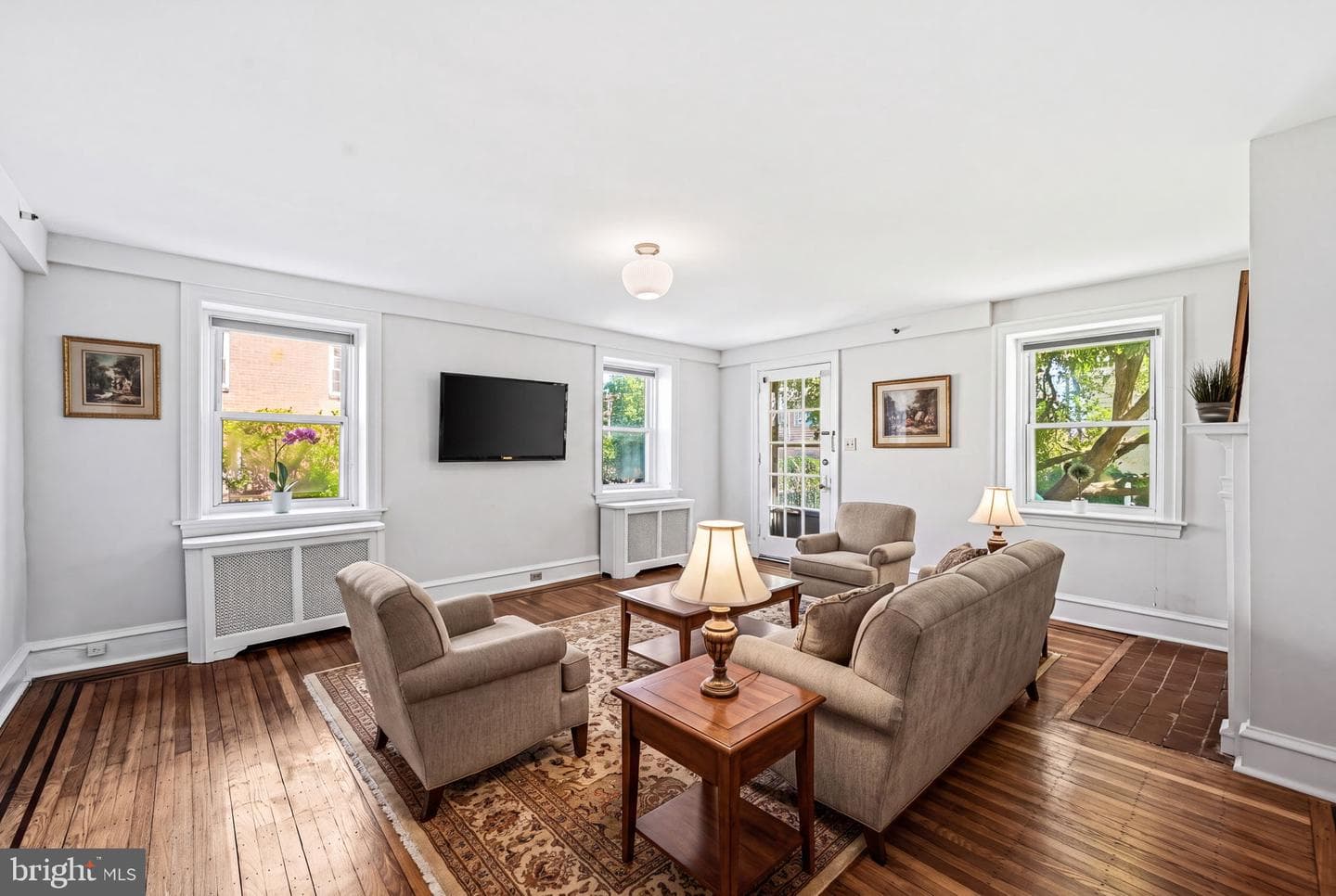 32 W Montgomery Avenue photo 5