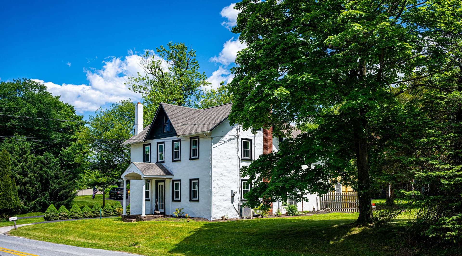 1046 S Trappe photo 3