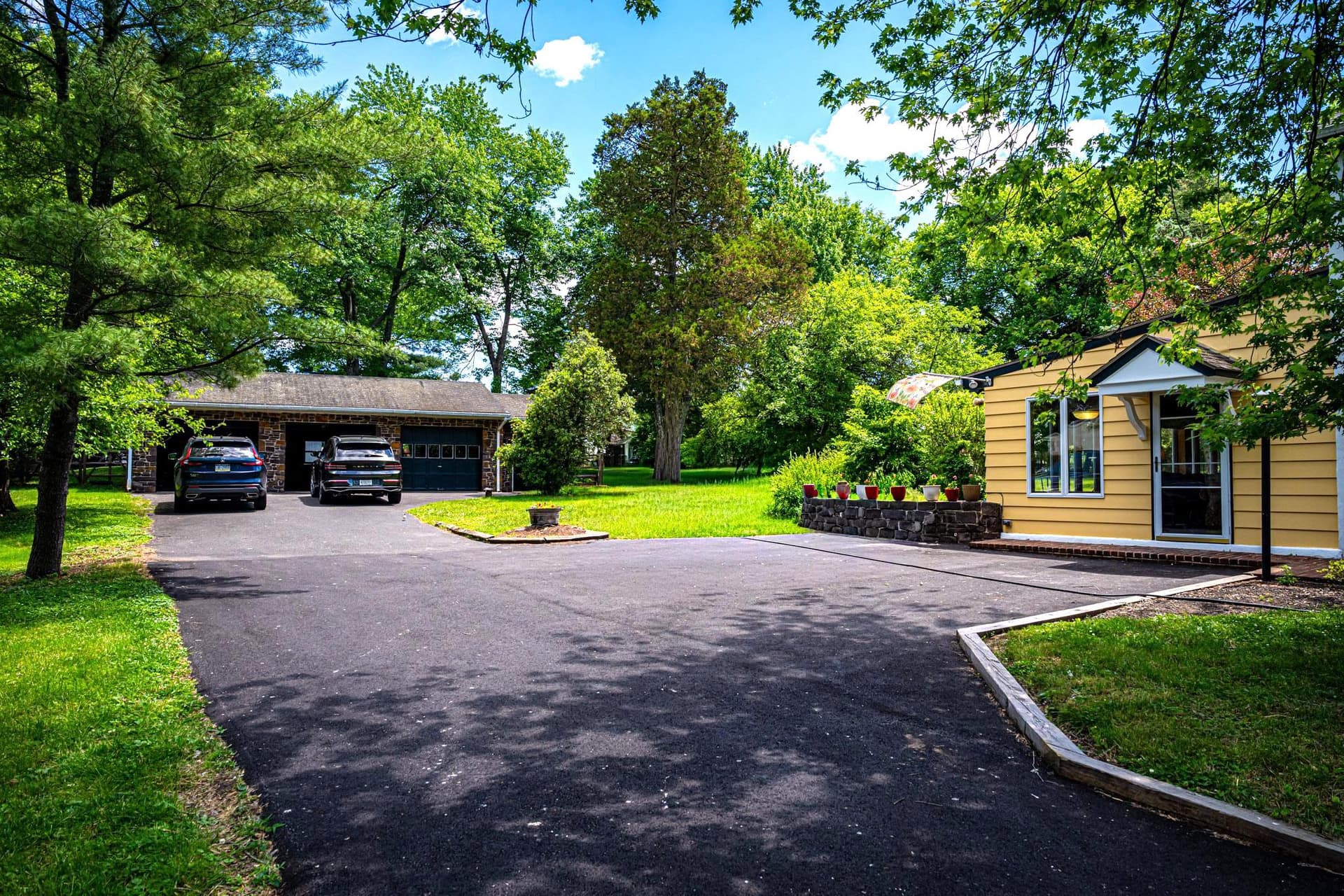1046 S Trappe photo 6