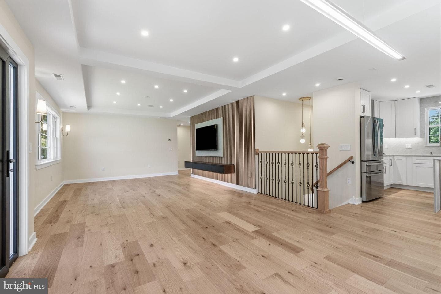 936 Wesley Avenue photo 11
