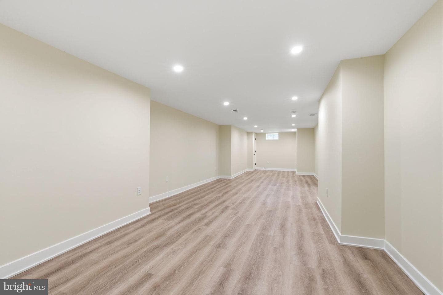 936 Wesley Avenue photo 37