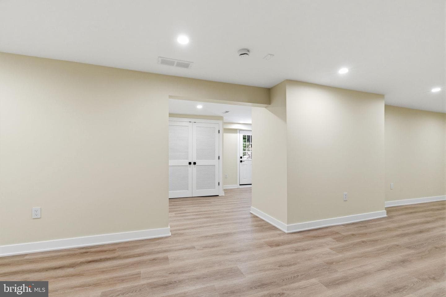 936 Wesley Avenue photo 38