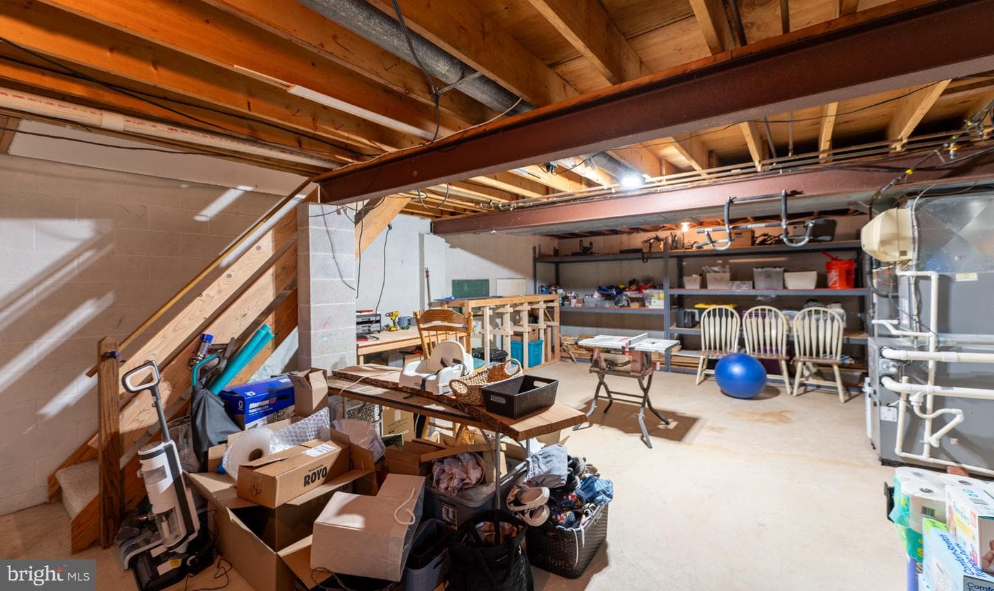 637 Willow Street photo 33