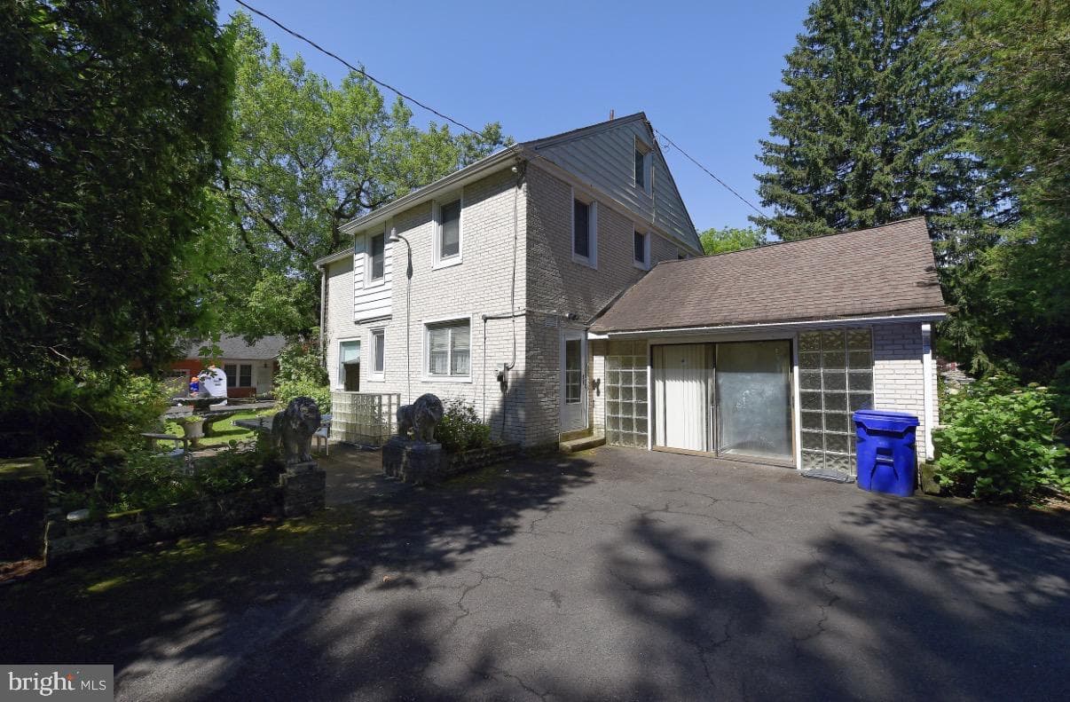 8231 New Second St photo 7