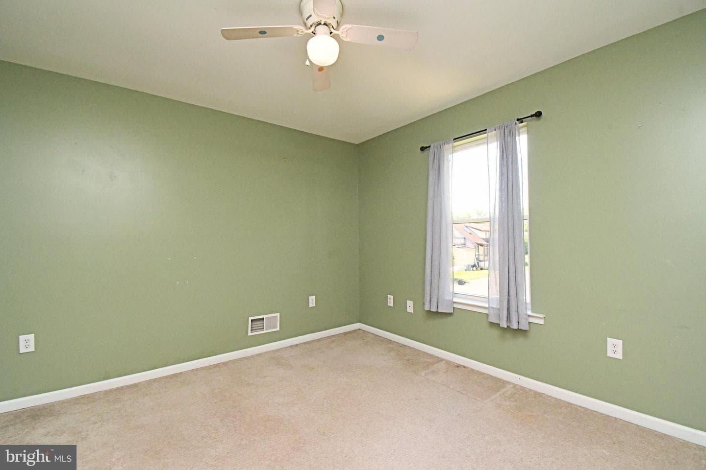 628 Jones Avenue photo 35