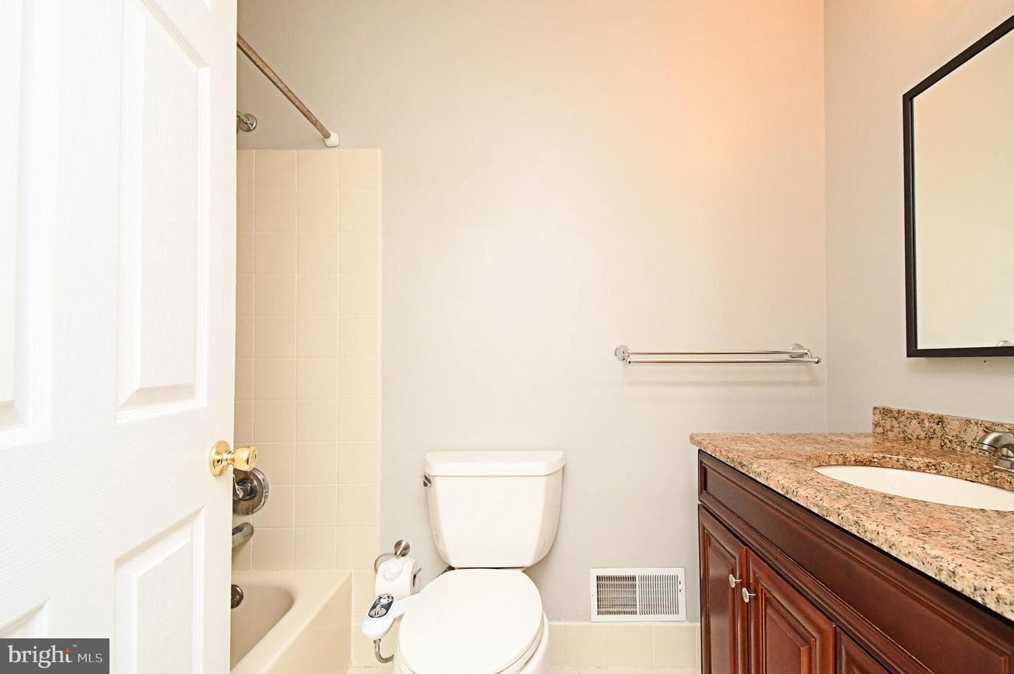 628 Jones Avenue photo 38