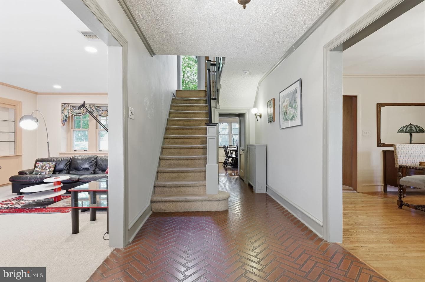 8210 Fairview Road photo 3