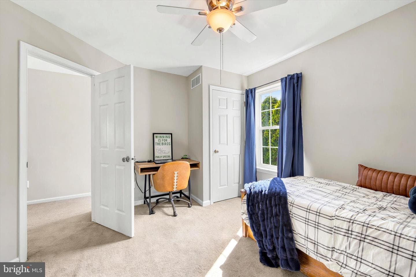 810 Elizabeth Court photo 17