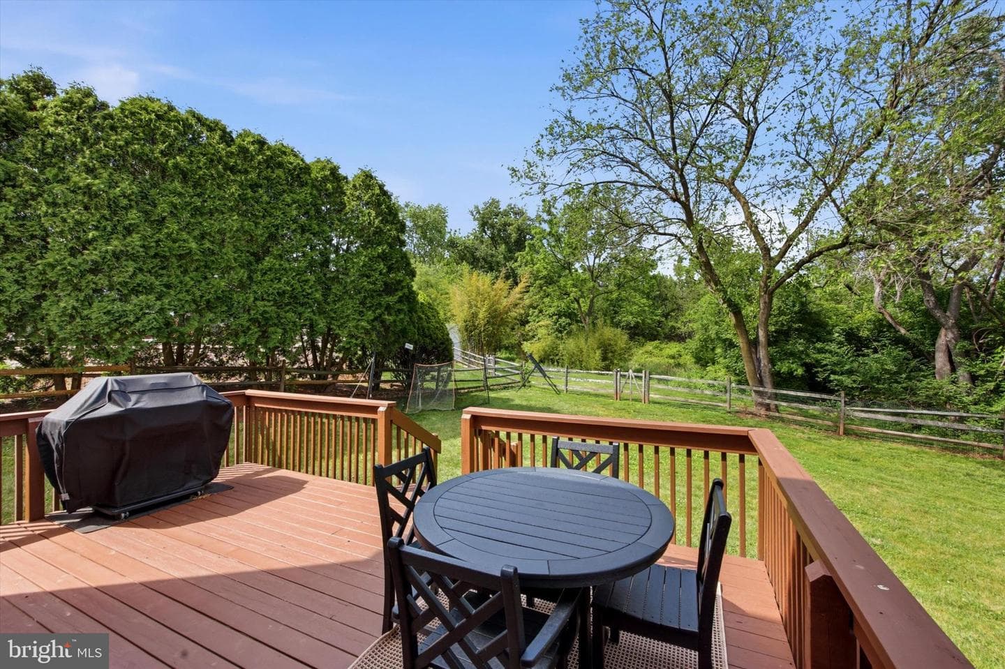 810 Elizabeth Court photo 31