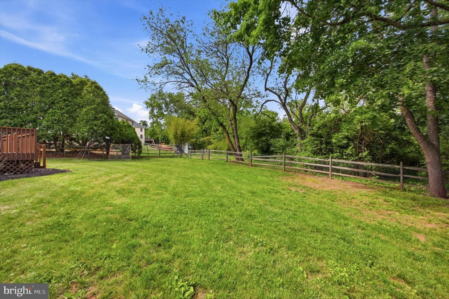 810 Elizabeth Court photo 34