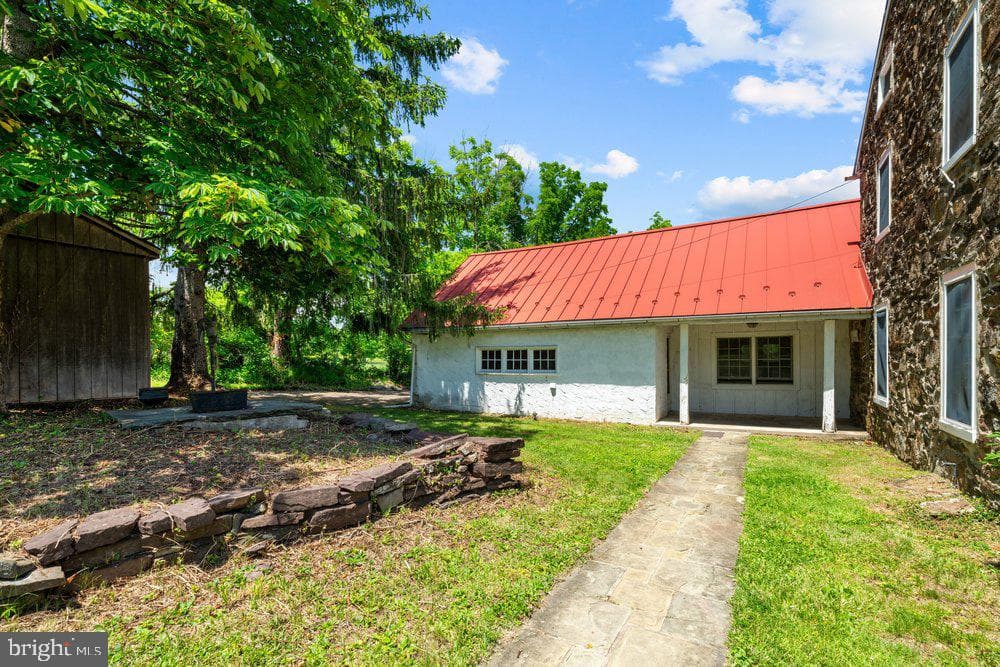 201 E Moyer Road photo 49