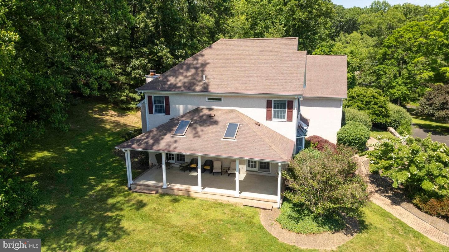 2160 Huntingdon Road photo 68