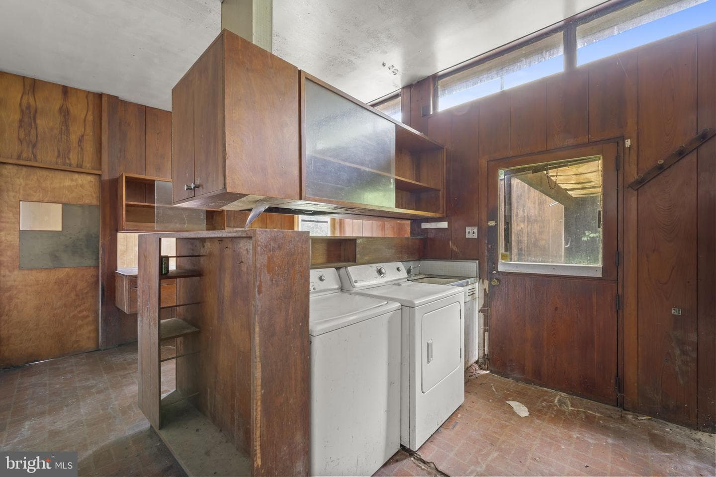 2935 Whitehall Road photo 22