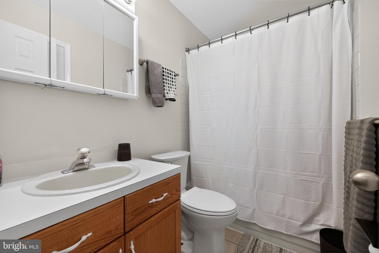 108 Durham Court photo 17