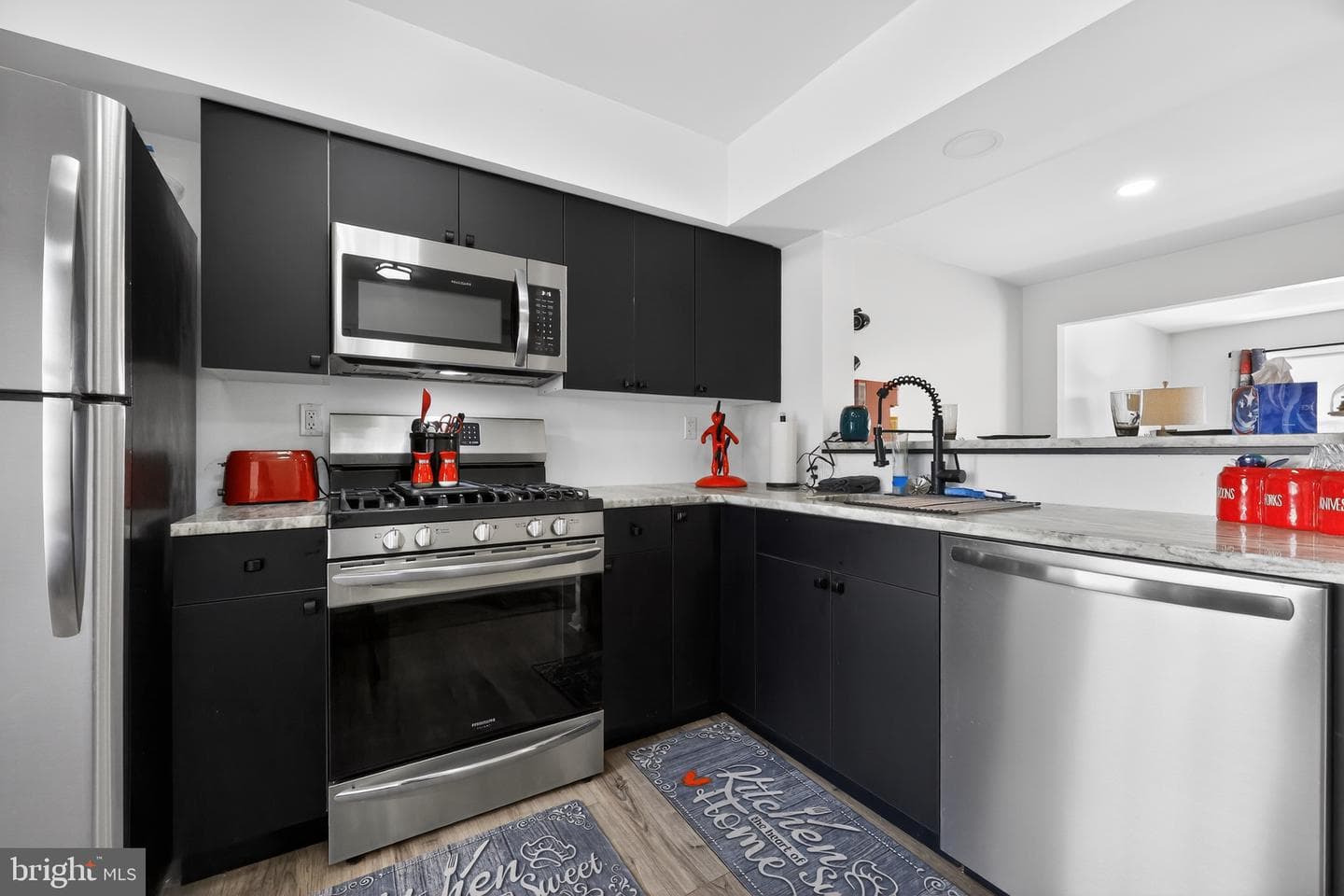 108 Durham Court photo 5