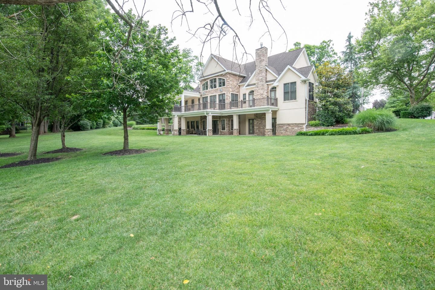 711 Moredon Road photo 14