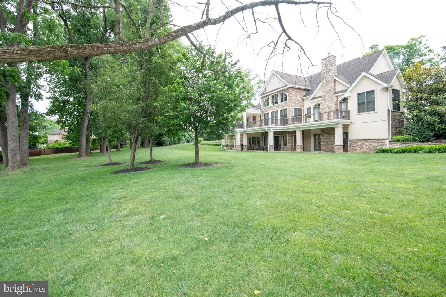 711 Moredon Road photo 15