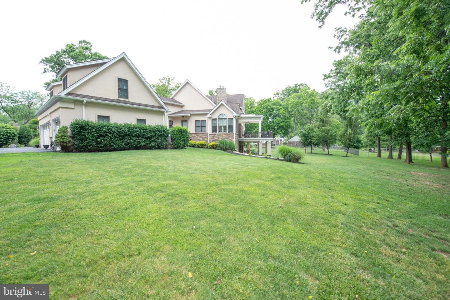 711 Moredon Road photo 24