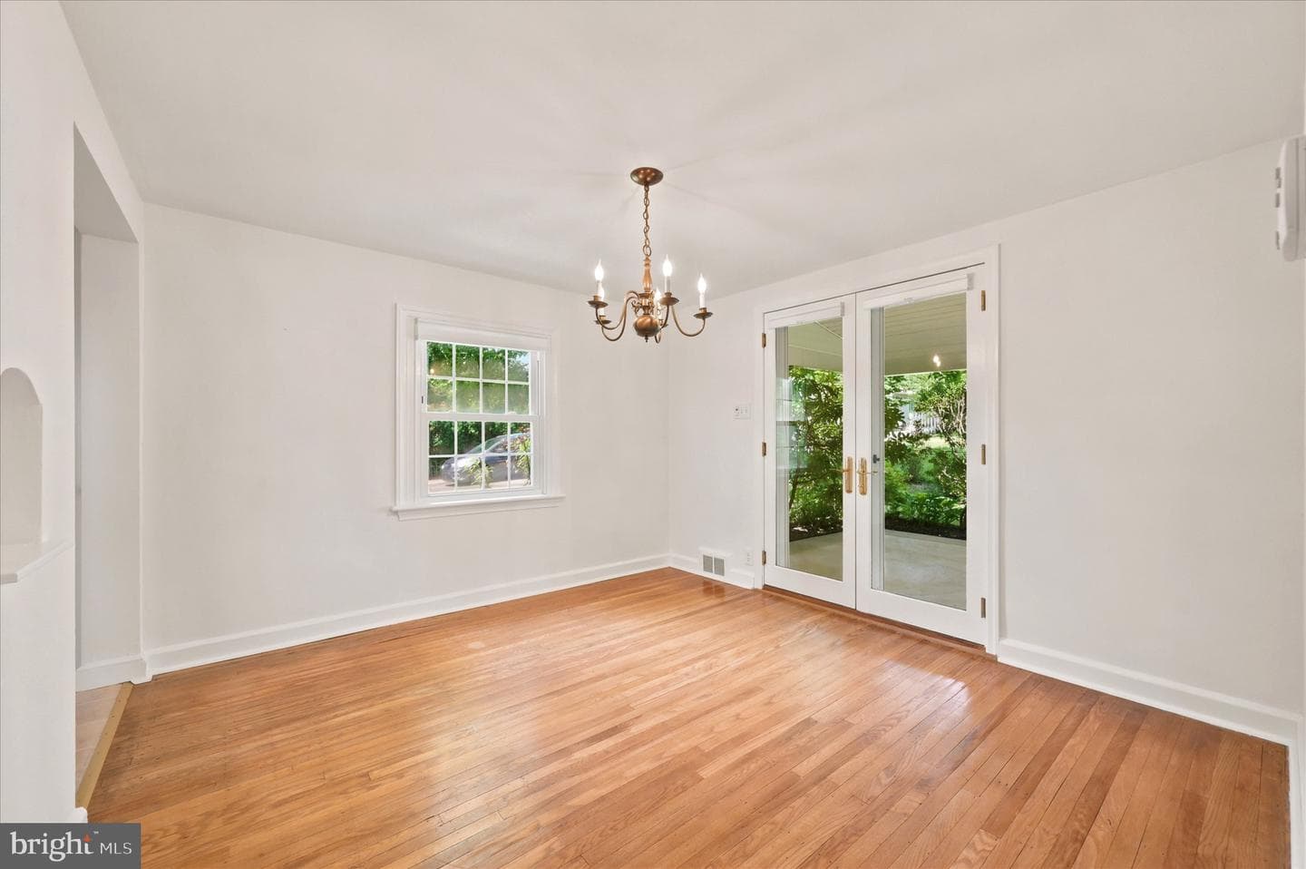 901 E Mermaid photo 11