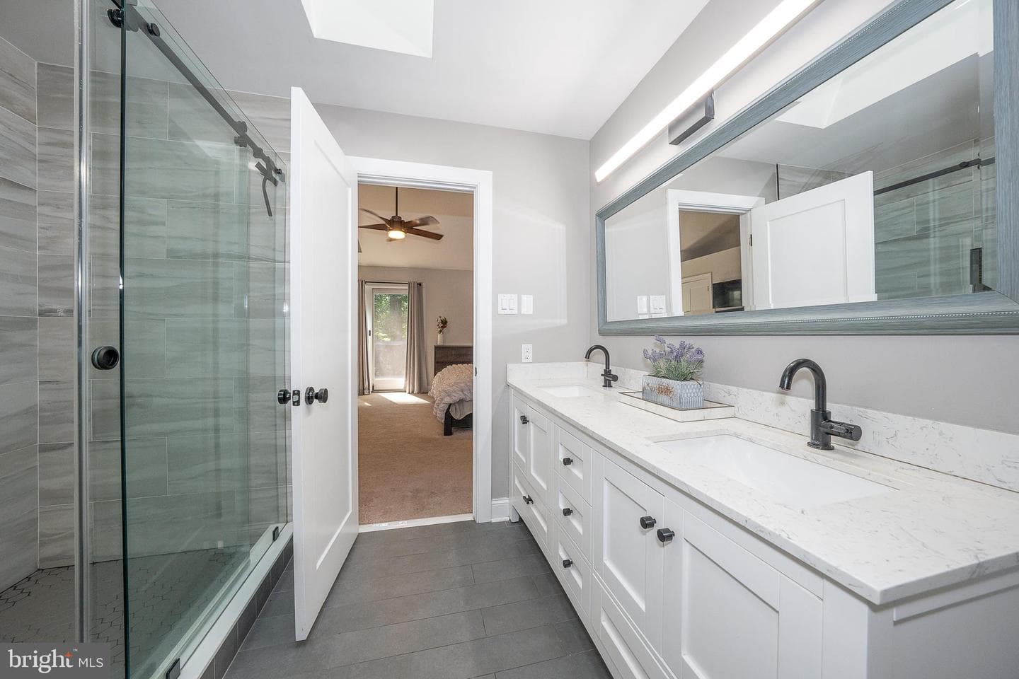1551 Washington Lane photo 22
