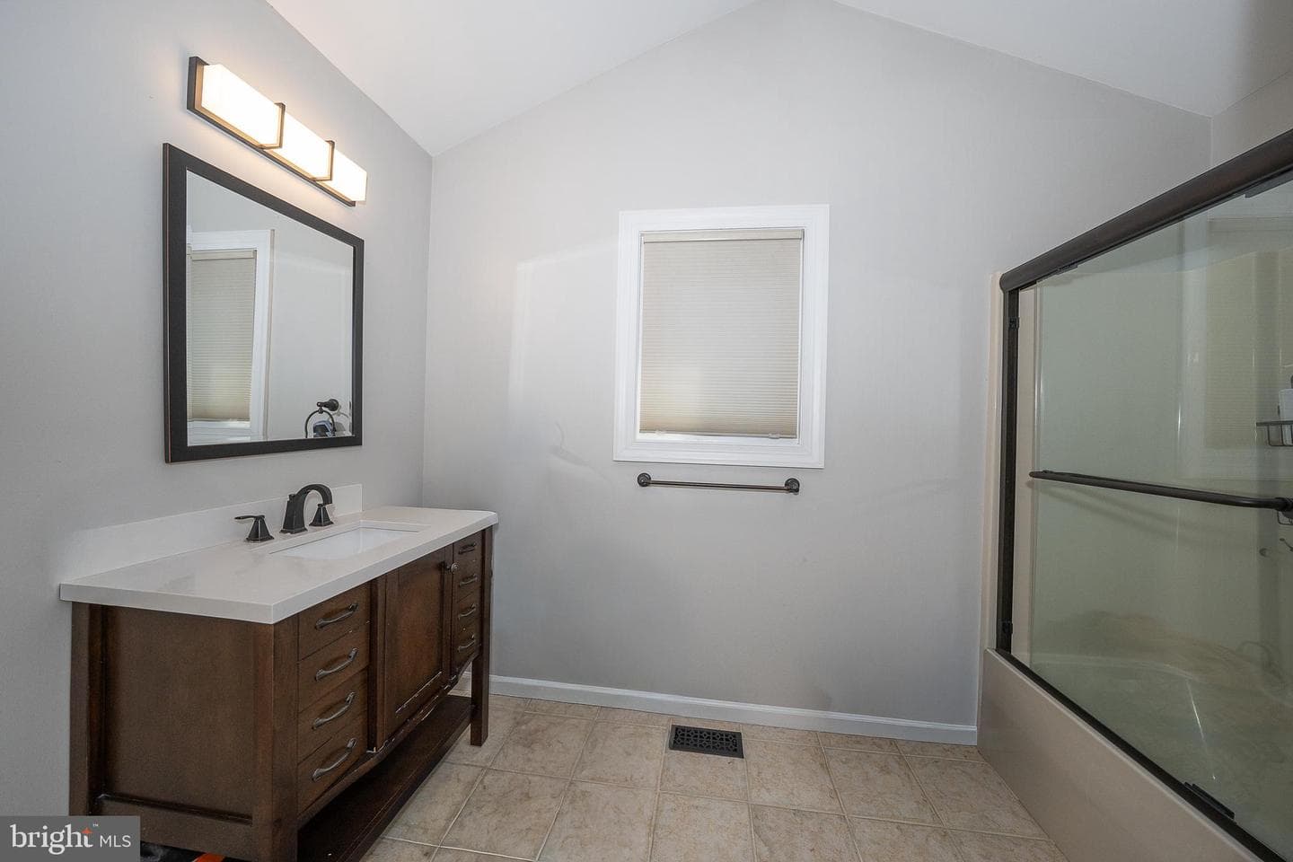 1551 Washington Lane photo 36