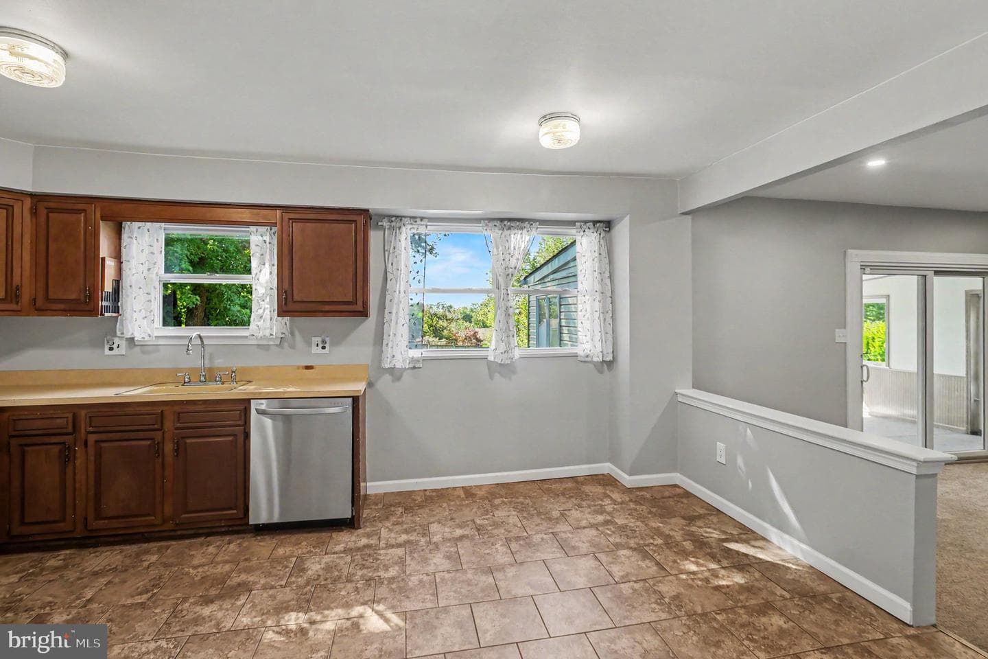 208 N Trooper Road photo 20