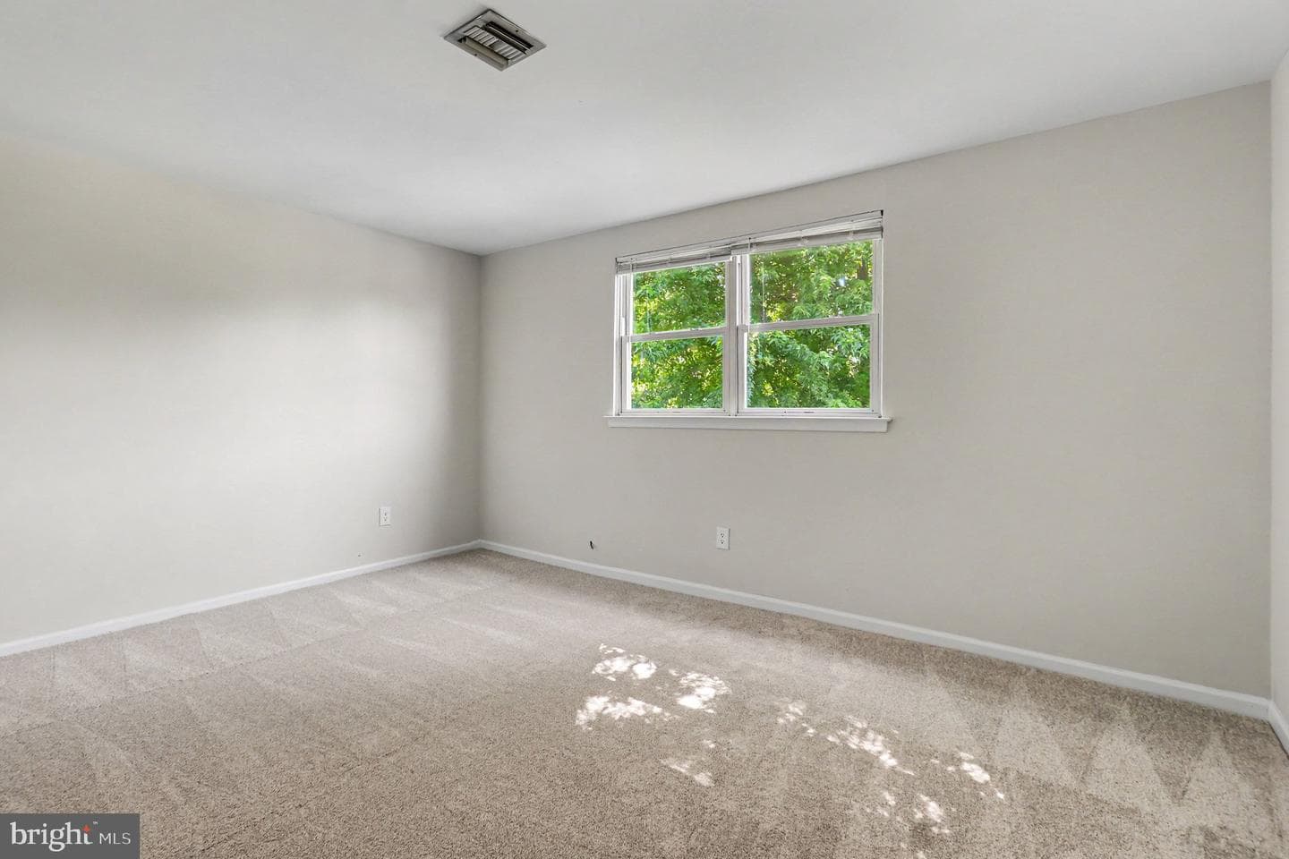 208 N Trooper Road photo 42