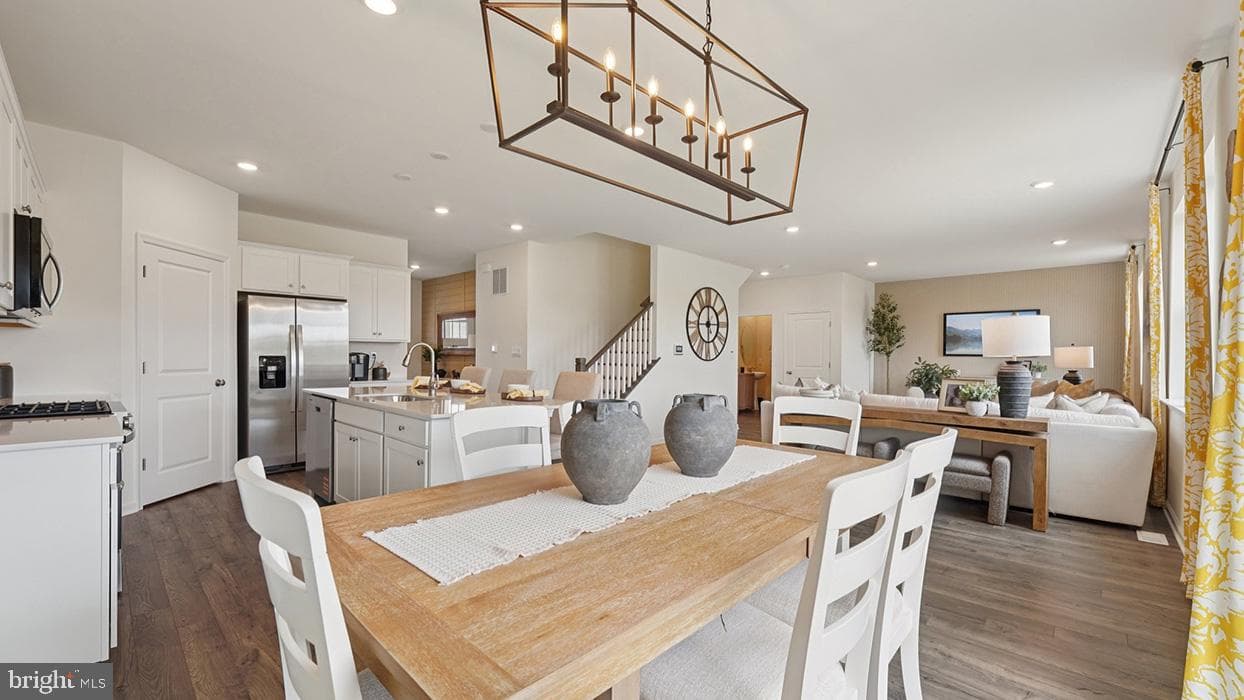 3055 Martha Way photo 10