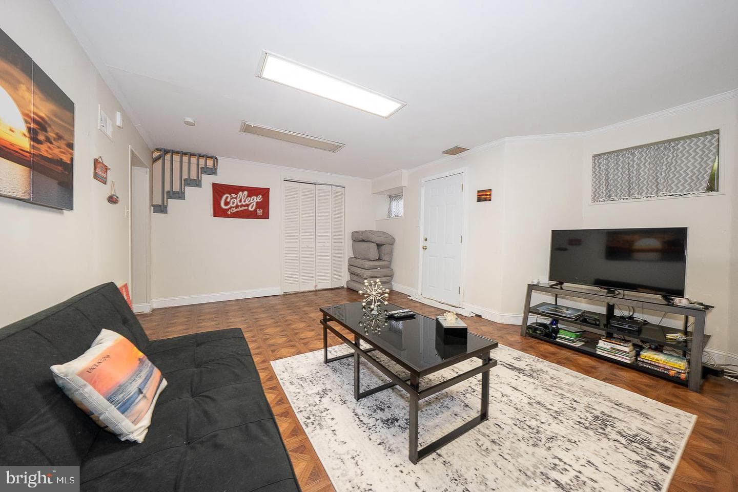 1130 N Woodbine Avenue photo 26