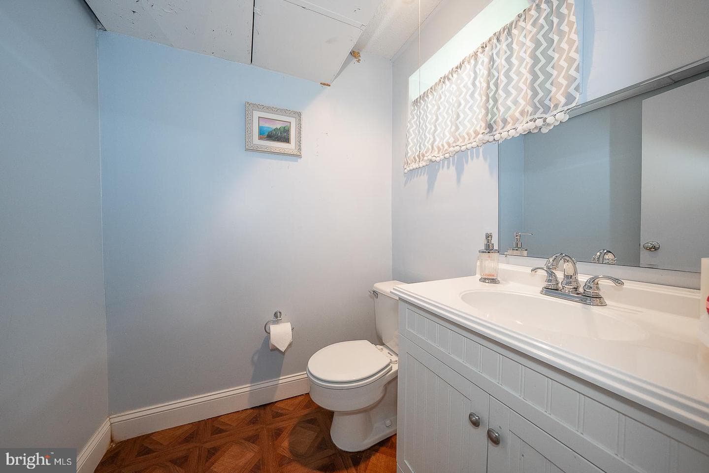 1130 N Woodbine Avenue photo 28