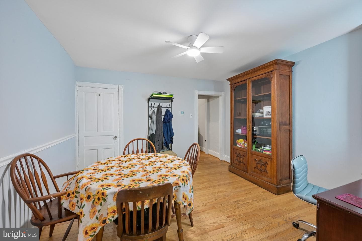 325 W Spring Avenue photo 12