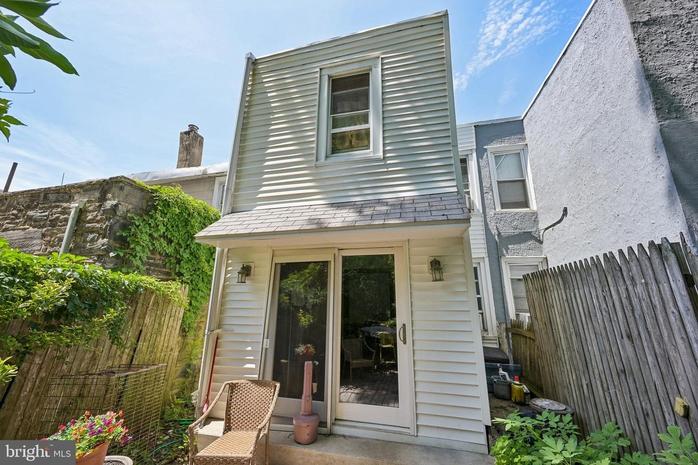 325 W Spring Avenue photo 26