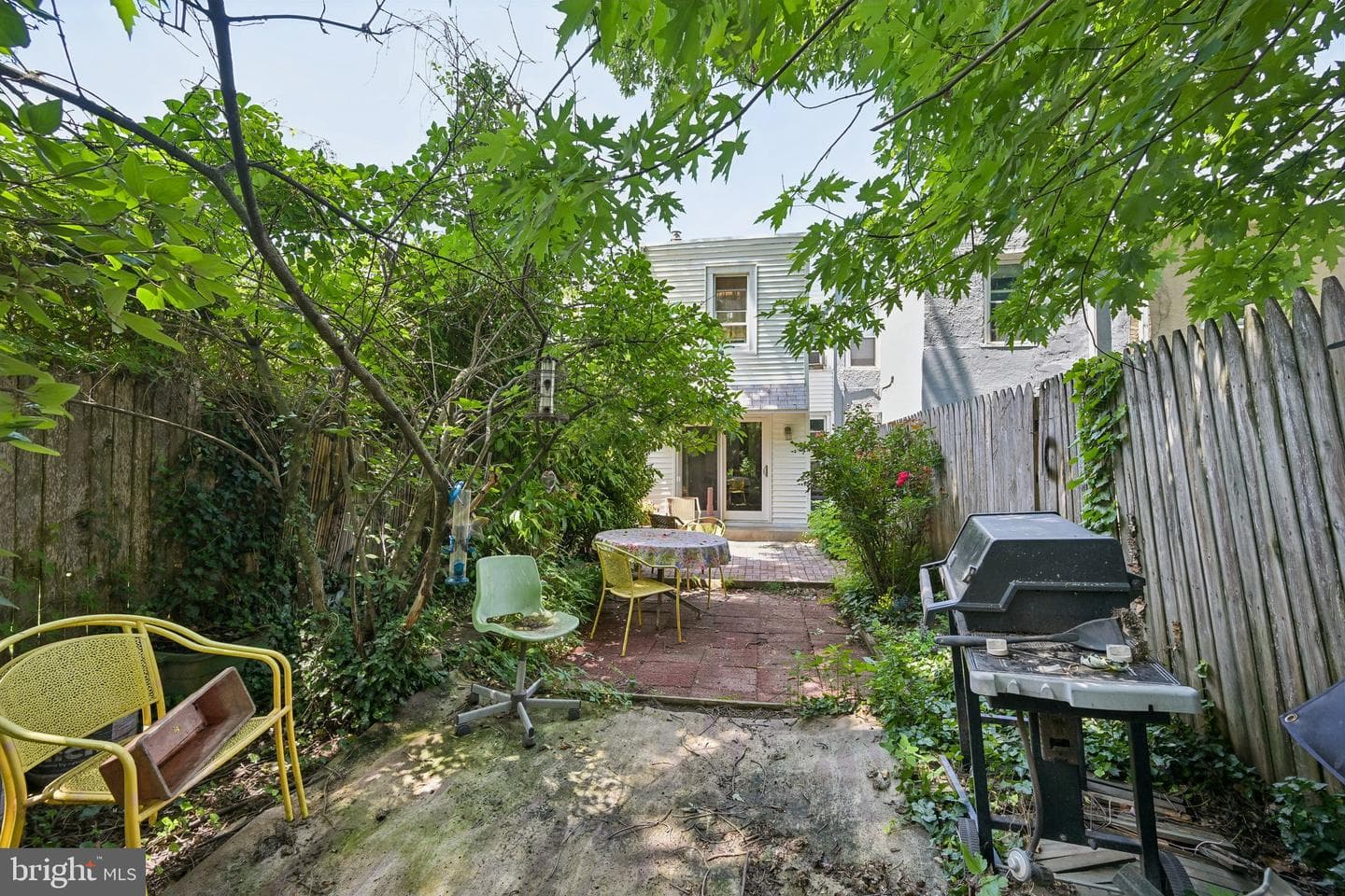 325 W Spring Avenue photo 27