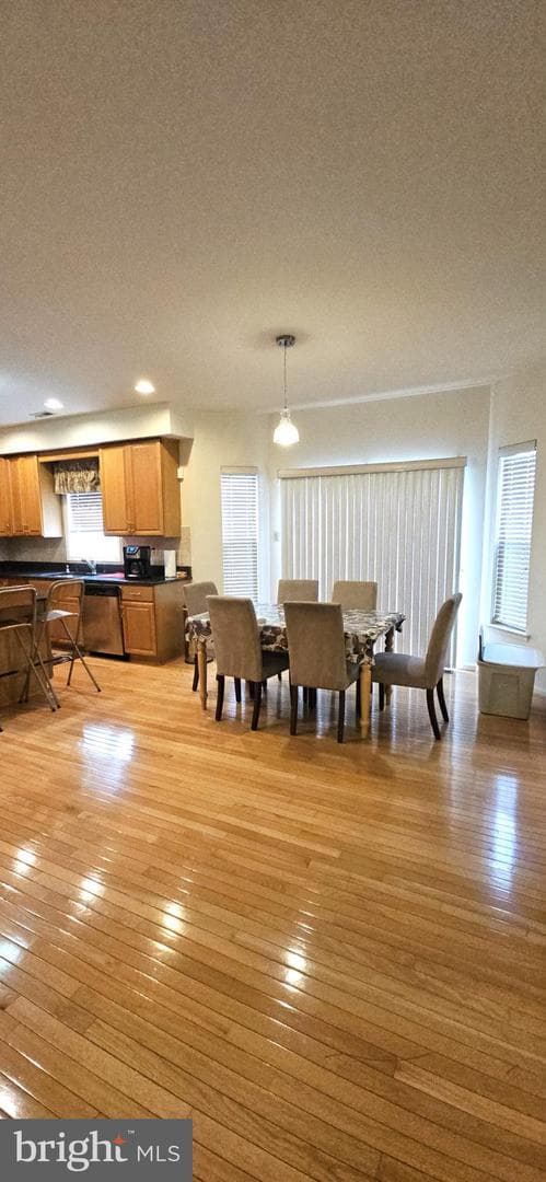 101 Tennyson Lane photo 17