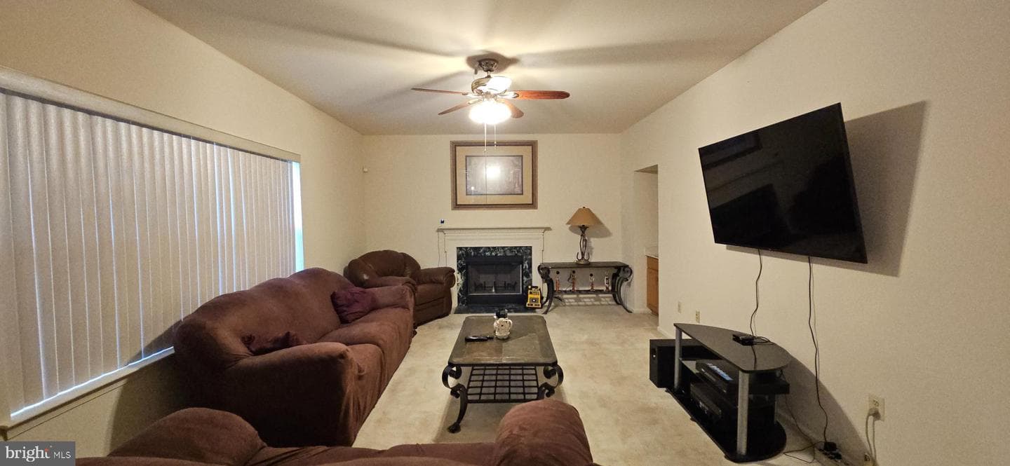 101 Tennyson Lane photo 8