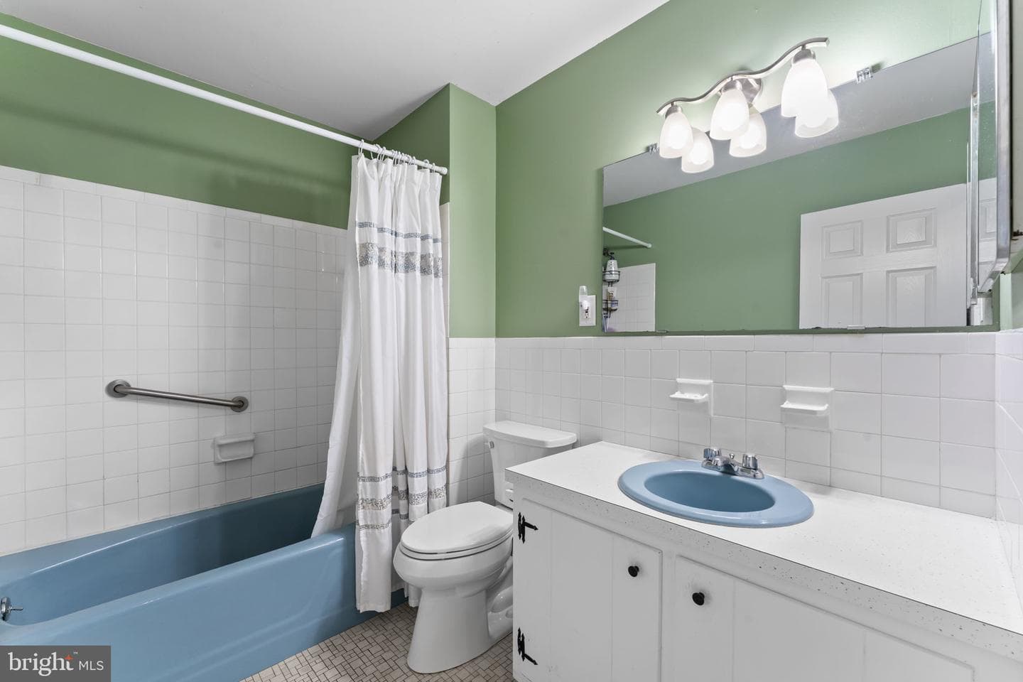 262 Lantern Lane photo 18