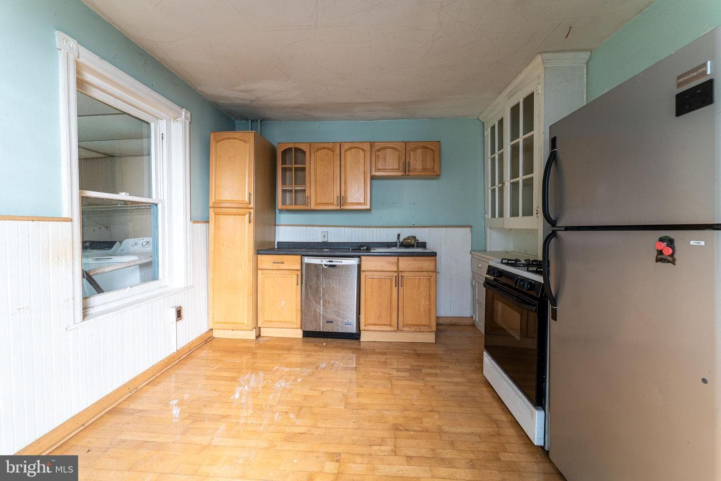 120 W 7th Avenue photo 3