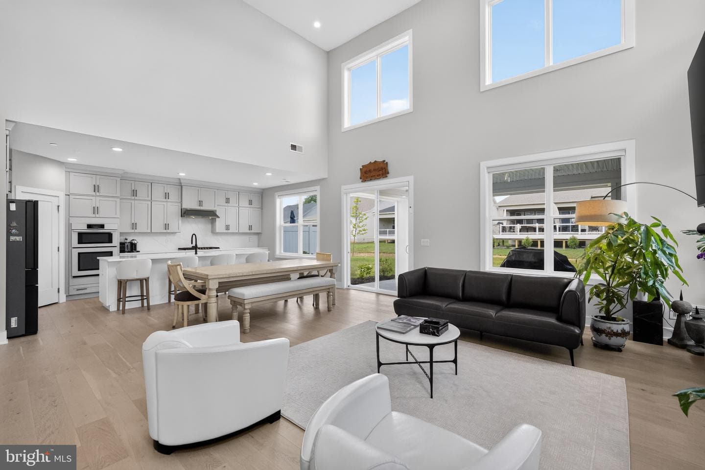 1100 Hewes Street photo 13
