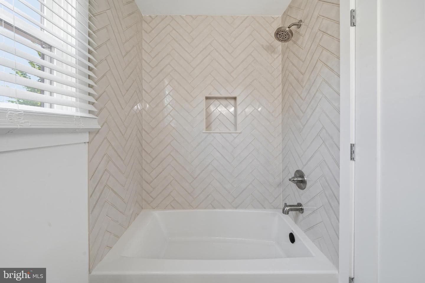 1509 City Avenue photo 17