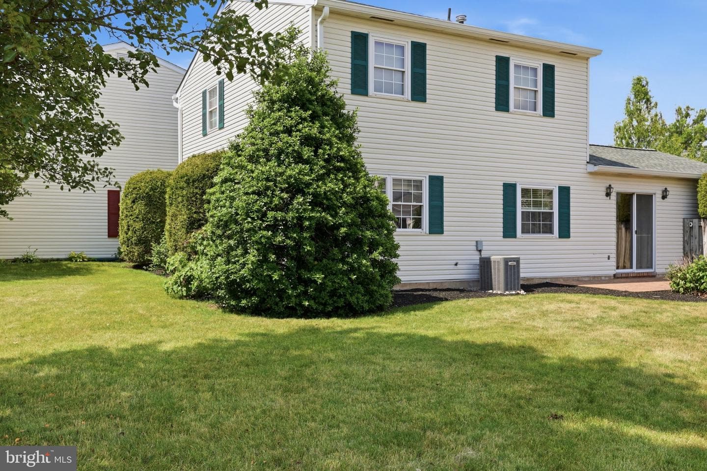 1725 Rosedale photo 5