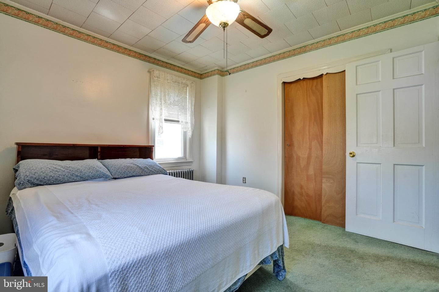 813 N Adams Street photo 28
