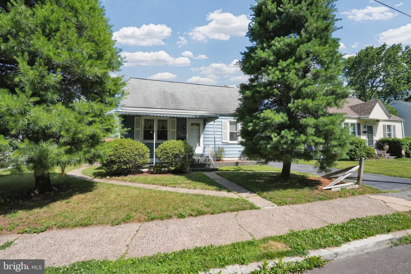 813 N Adams Street photo 3