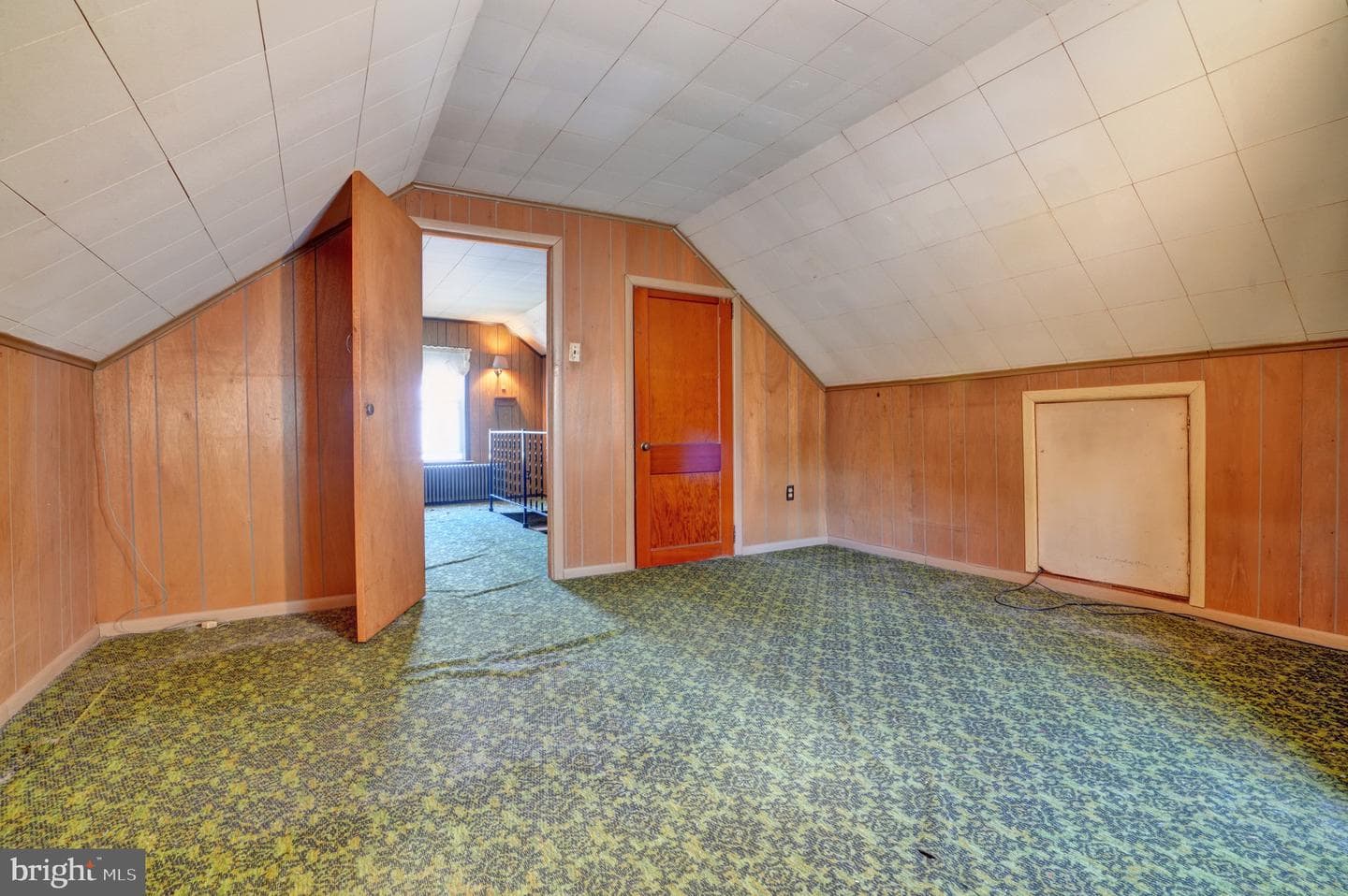 813 N Adams Street photo 32