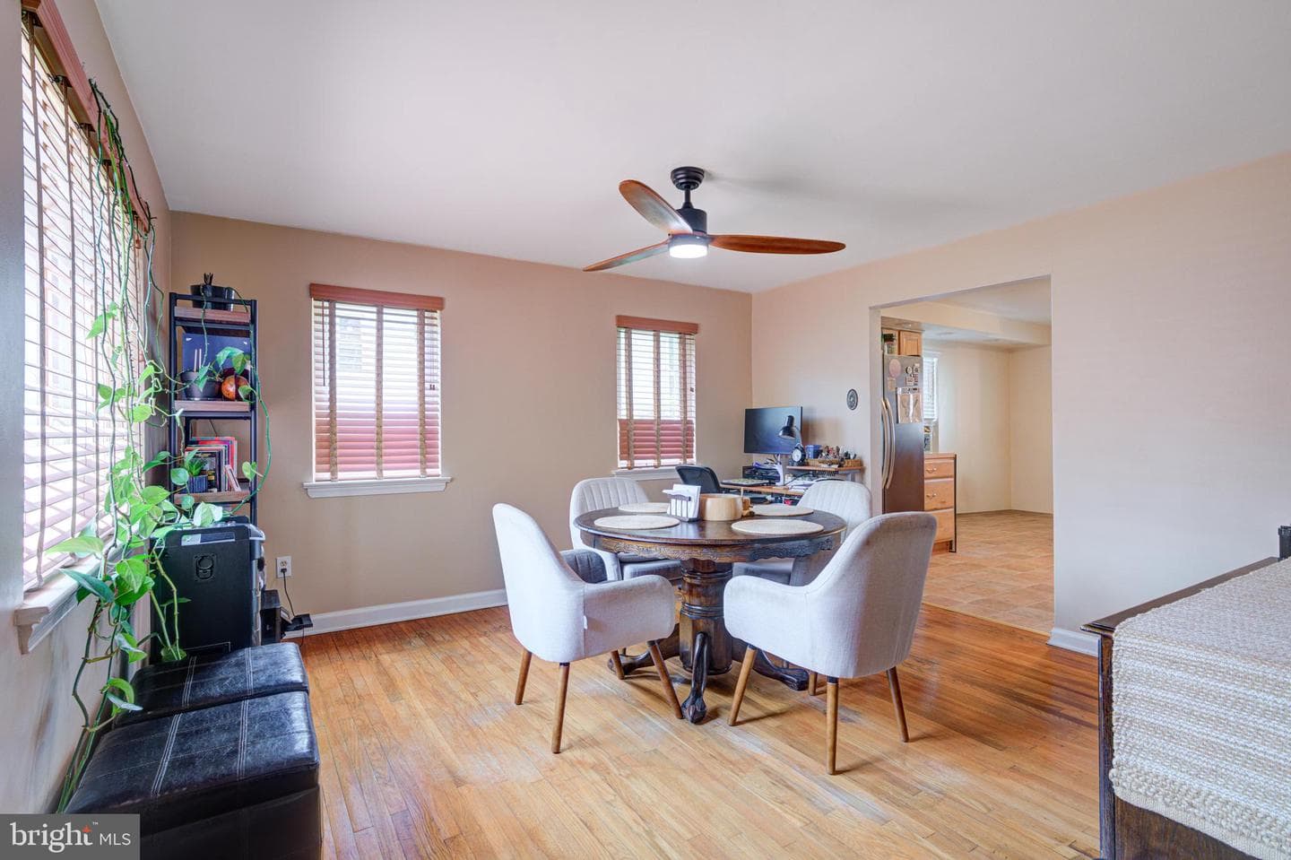 535 Beecher Avenue photo 9