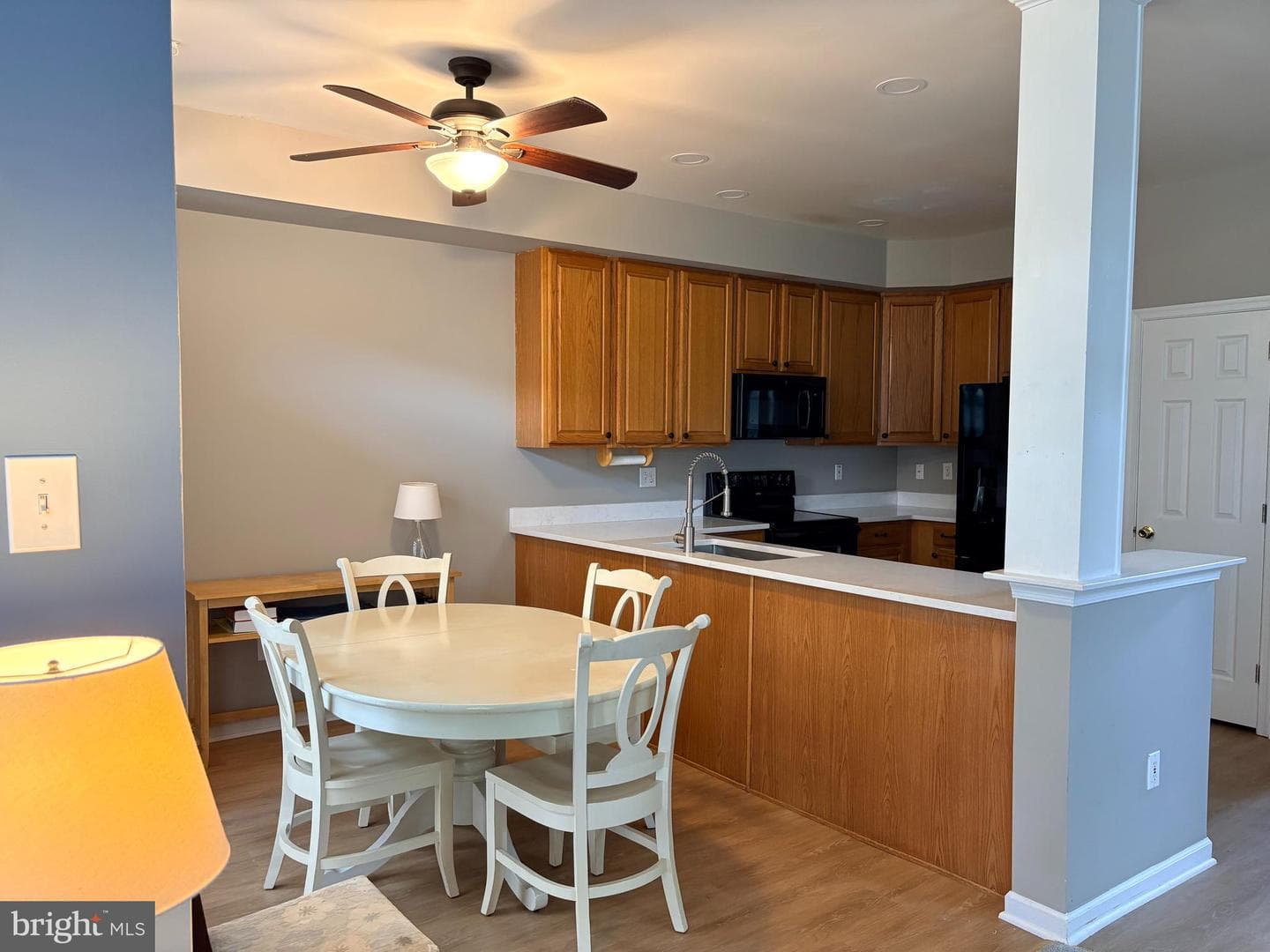 101 Oxford Court #143 photo 6