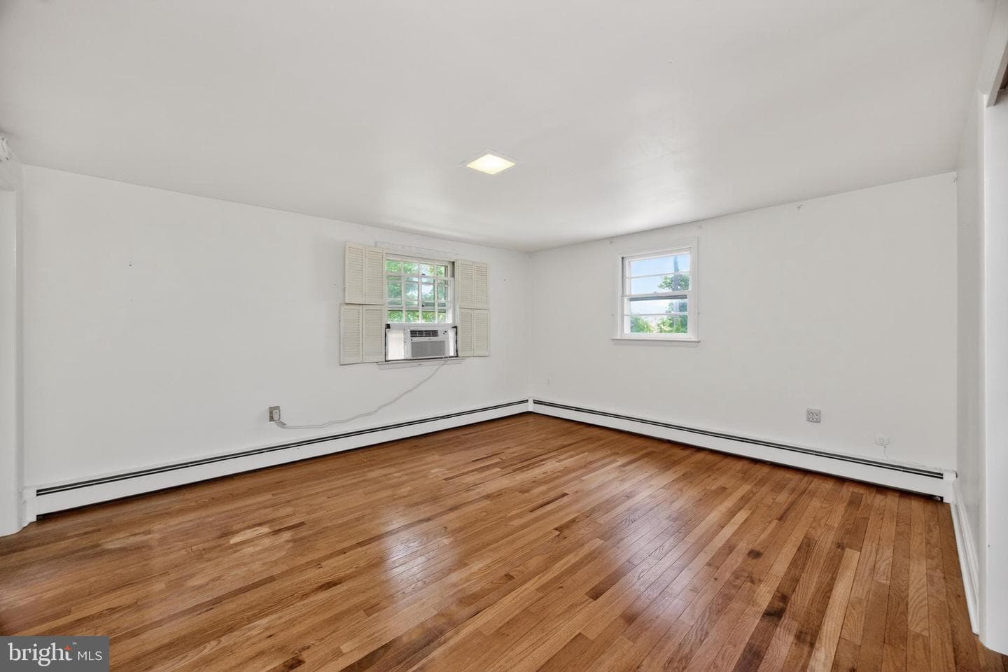 40 2nd Street photo 21
