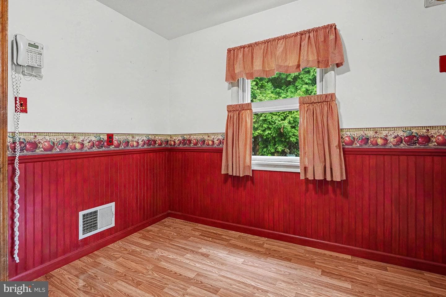234 Oakdale Avenue photo 13