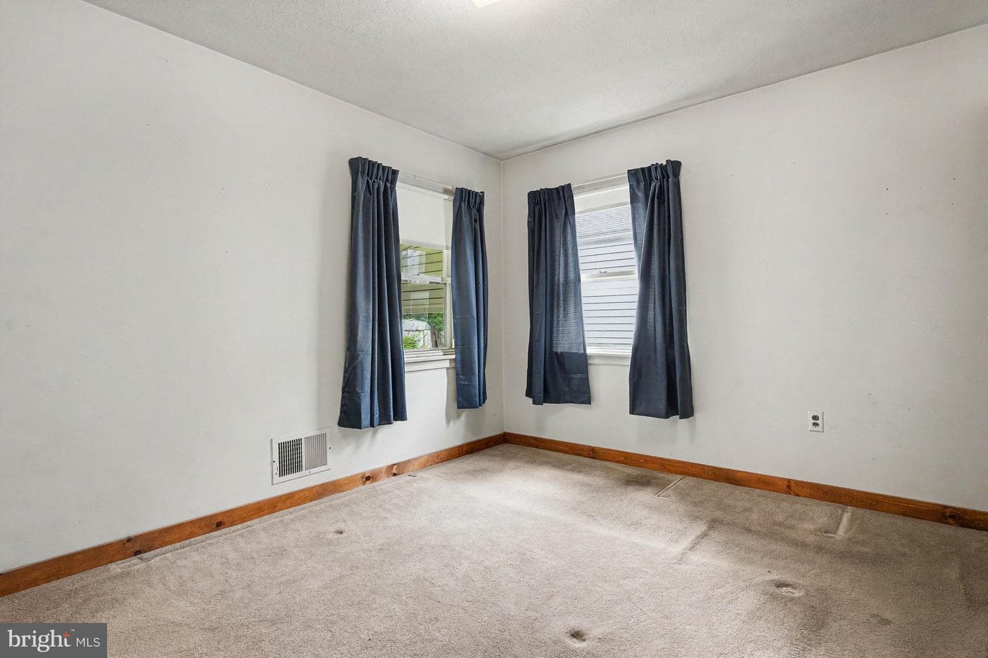 234 Oakdale Avenue photo 16